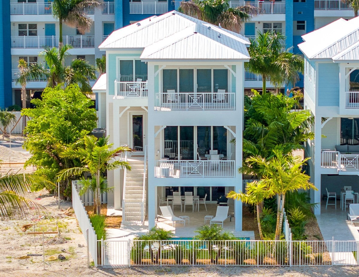 Brand New Luxury Oceanfront Home w/ Pool, 38' Slip