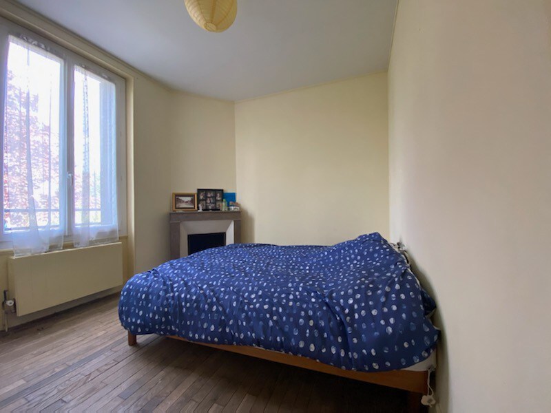 Chambre dans une maison typique Vierzonnaise