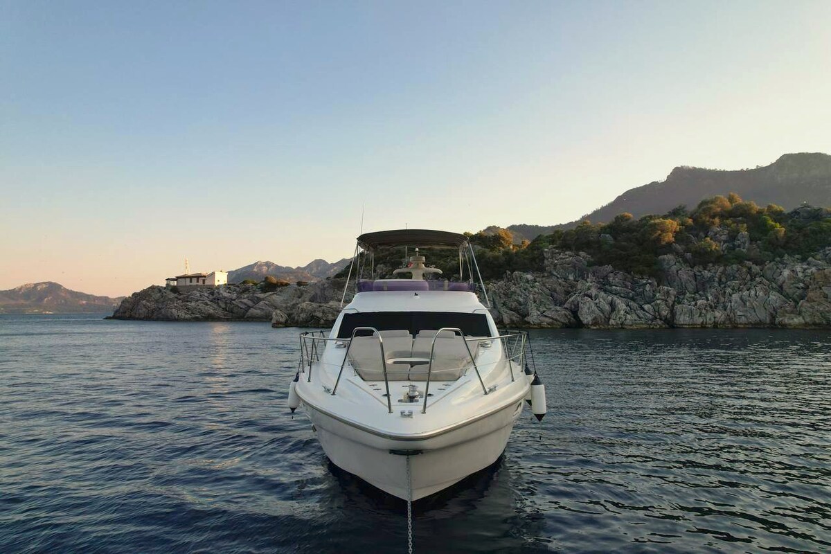 Motoryacht for Charter - Daily/Weekly in Marmaris
