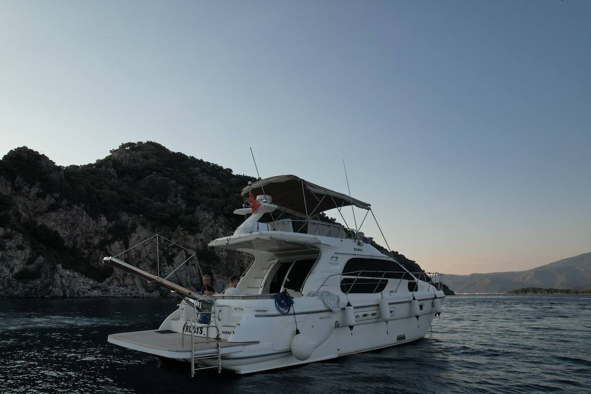 Motoryacht for Charter - Daily/Weekly in Marmaris