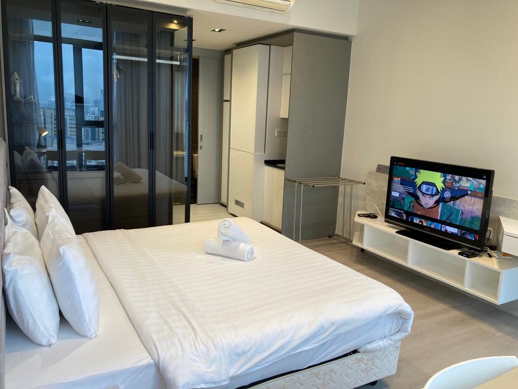 现代单间公寓吉隆坡城中城景观高层空中泳池和健身房