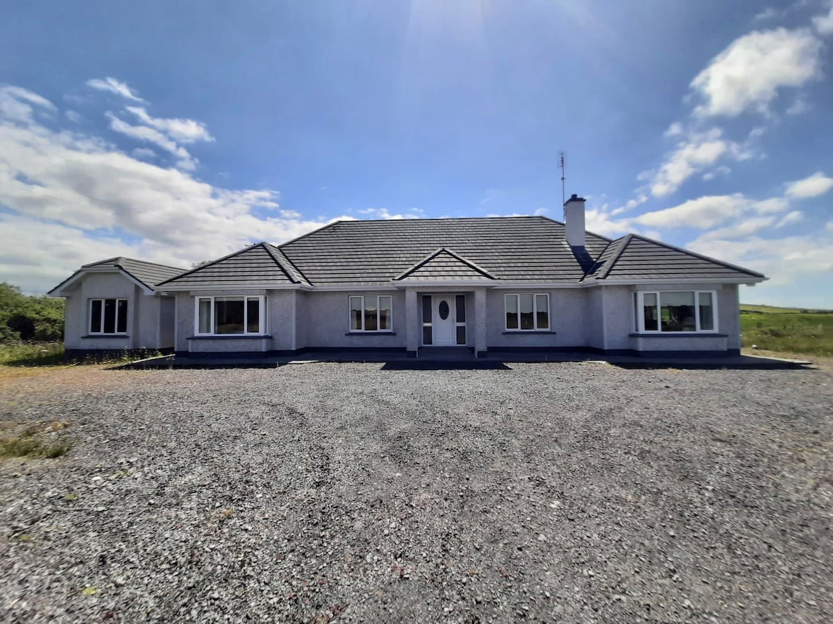 Spacious Bungalow near Mulranny Co Mayo