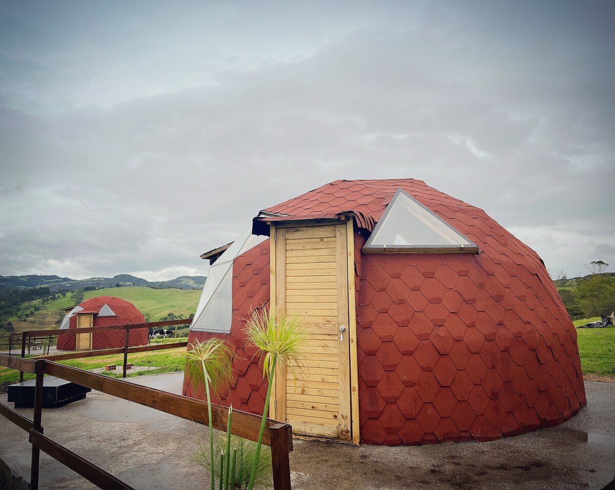 Glamping Con Jacuzzi Deslumbrante Vista a Bogotá