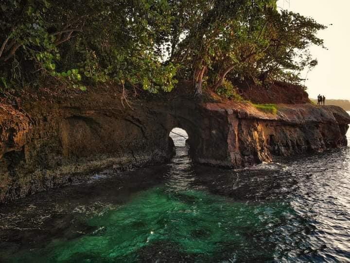 Casa frente a la playa punta uva amoblada por mes