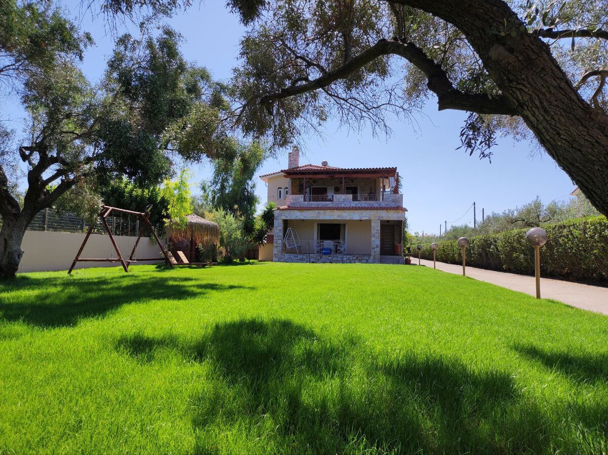 George’s family friendly home with great exterior