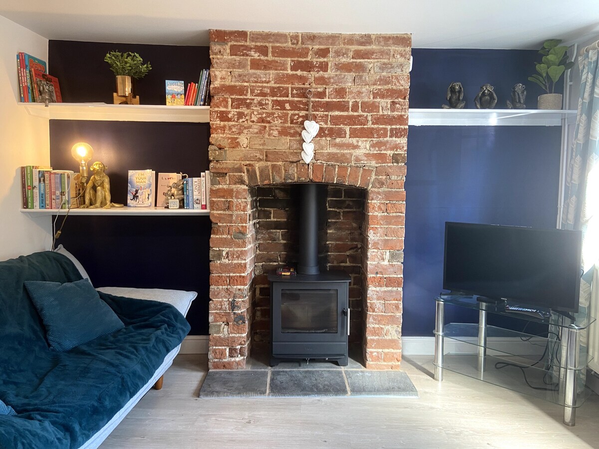 Woodbridge - Exquisite and Cosy 2-bed Cottage