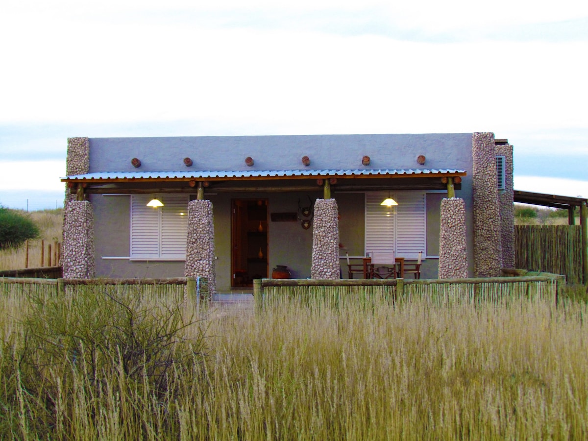 卡拉哈里（ Kalahari ）独立双卧室乡村小屋