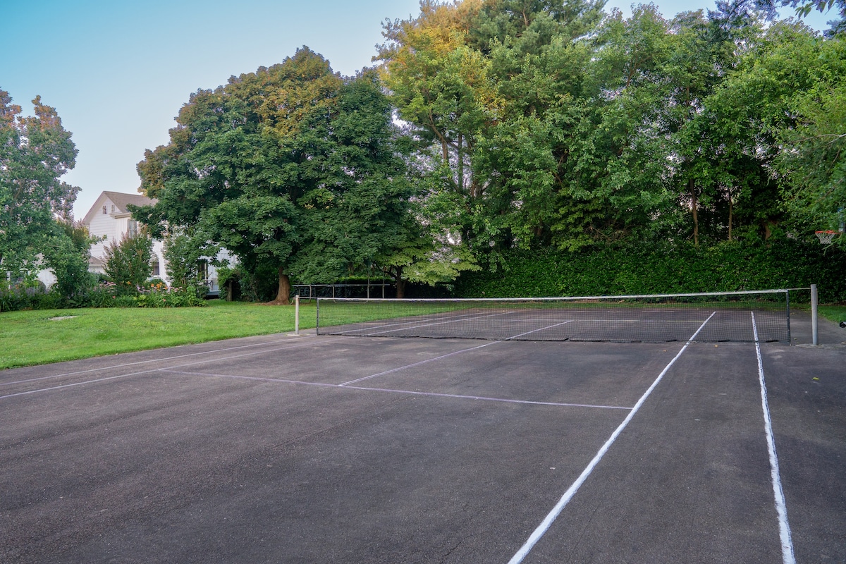 Countryside_Tennis_Spa_Billard_3 acres to explore!