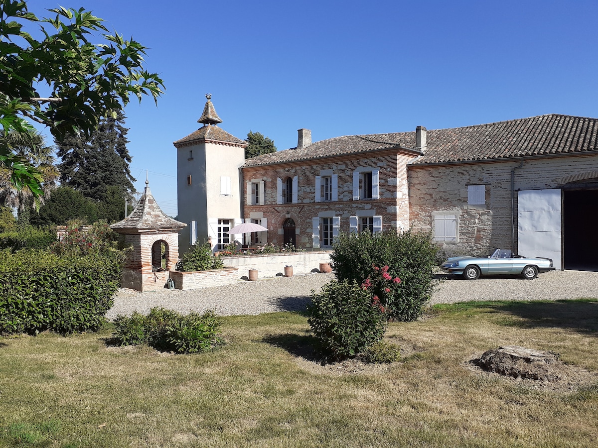 Chambre d'hôtes dans une maison typique de Garonne