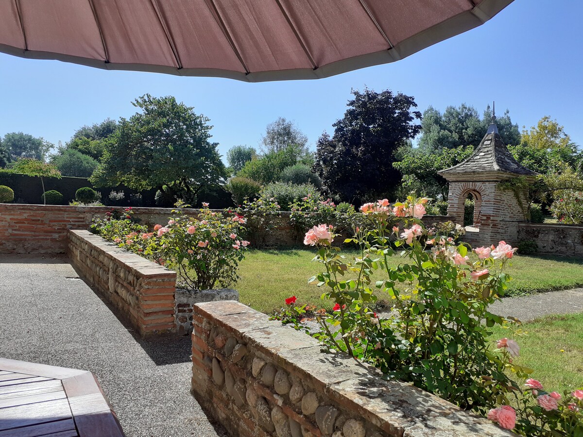 Chambre d'hôtes dans une maison typique de Garonne