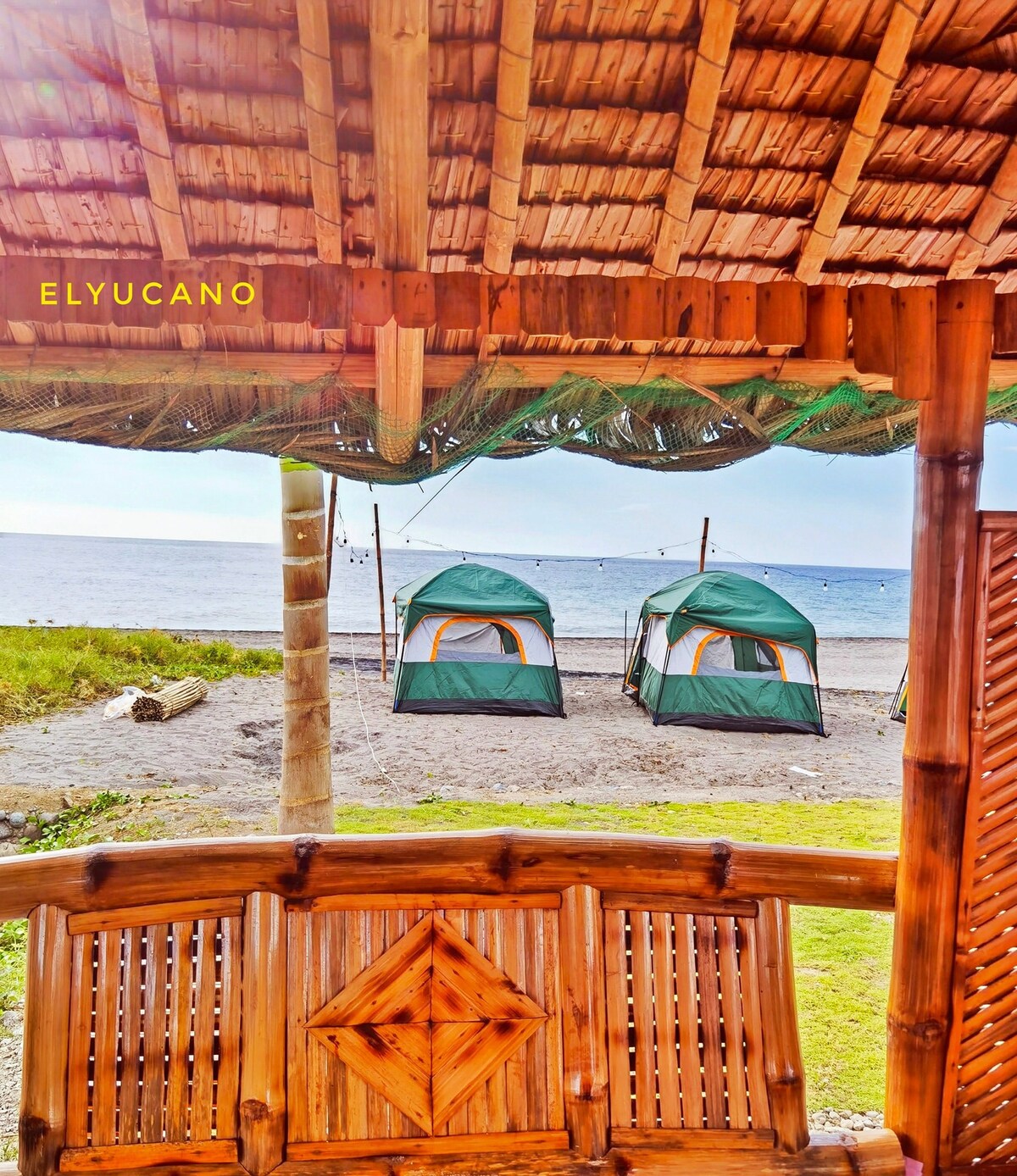 Beach front Glamping! Aircon Kubo Rental-Oceanaire