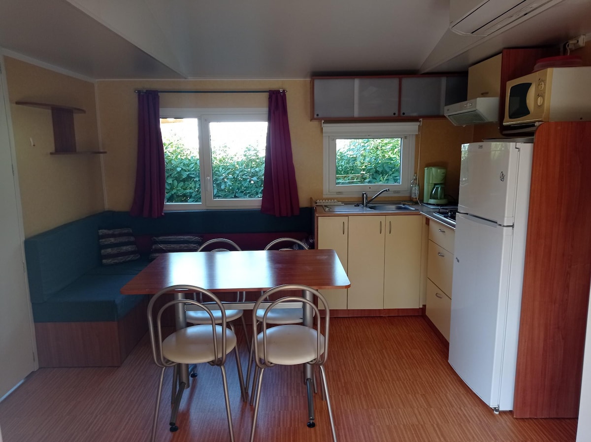 MOBIL HOME le figuier air-conditioned 6 people