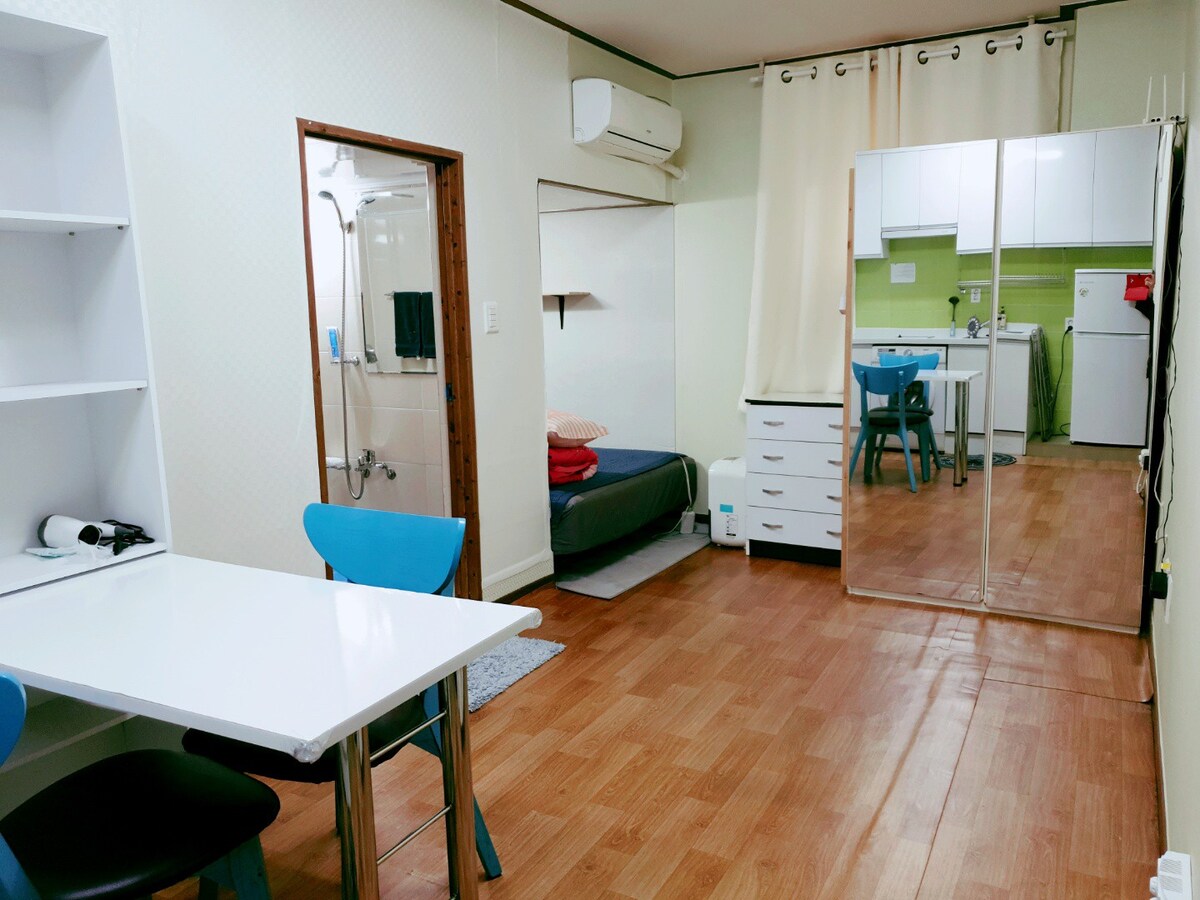 配备超级单人床的单间公寓- 3分钟可达汉阳大学