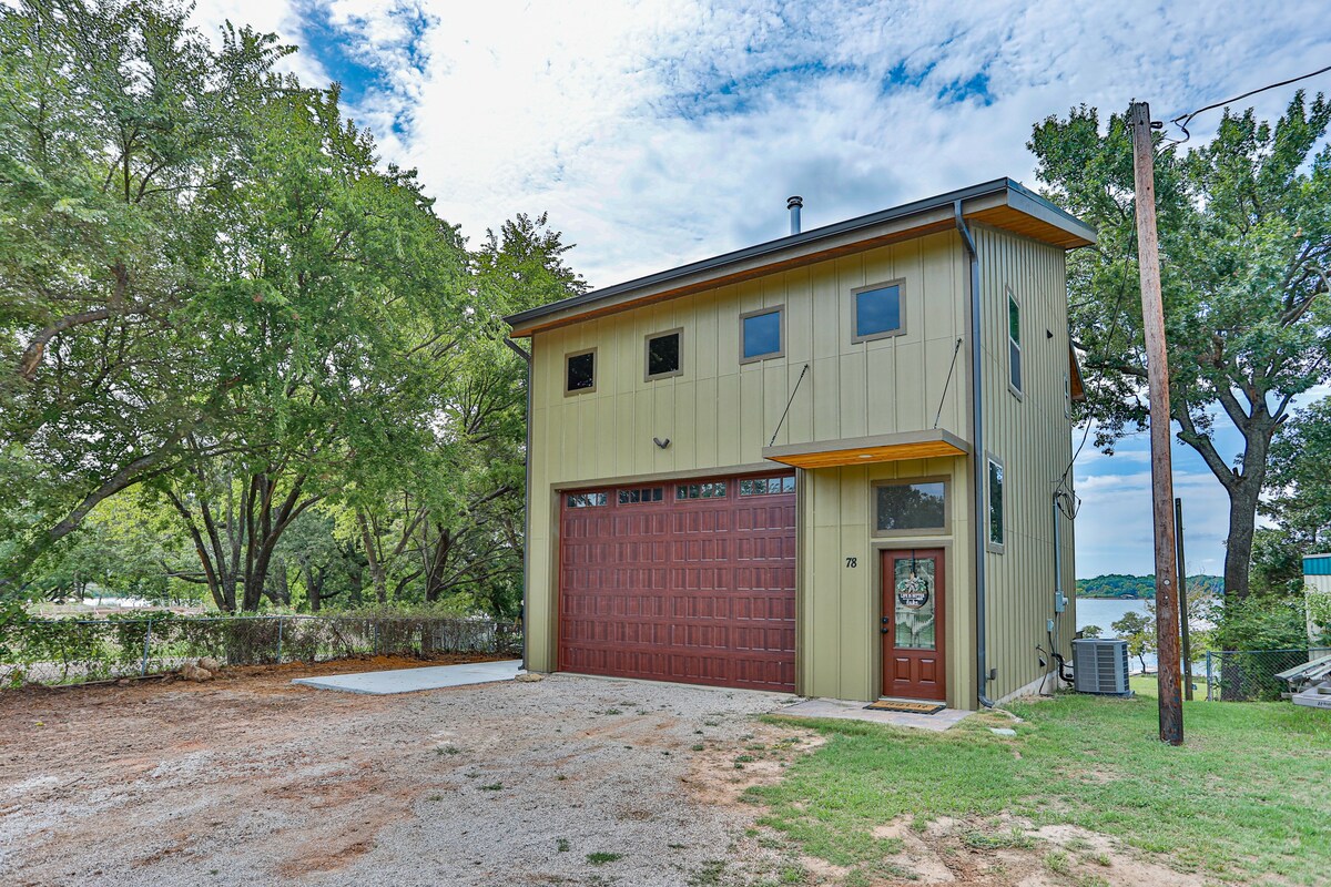 One-of-a-kind 2 bedroom lake front home