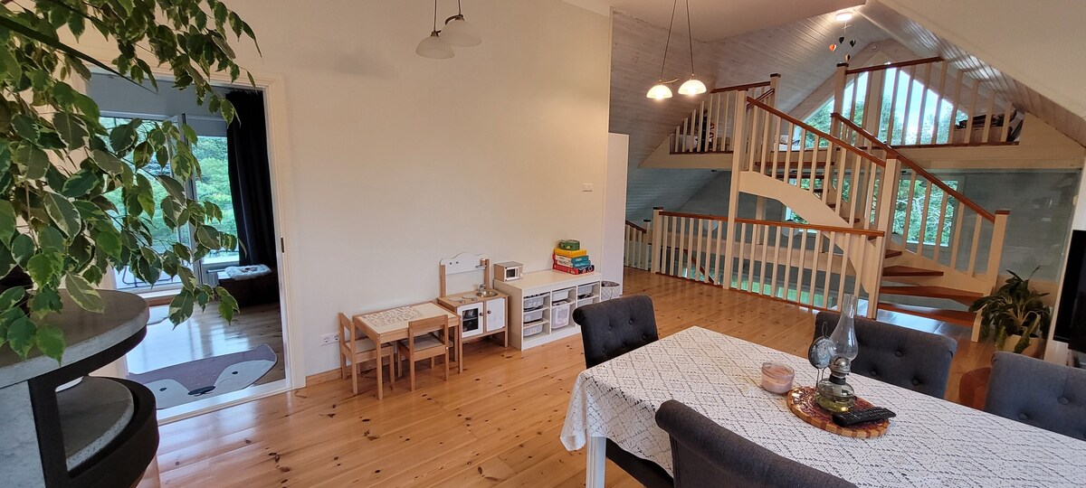 Bright Upstairs Floor in Lush Countryside