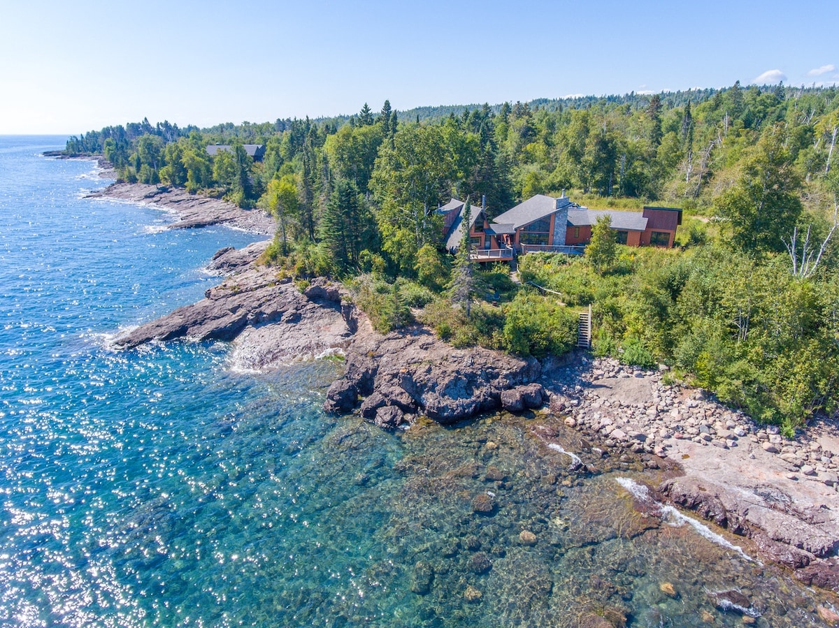 Secluded Cabin on the Big Lake