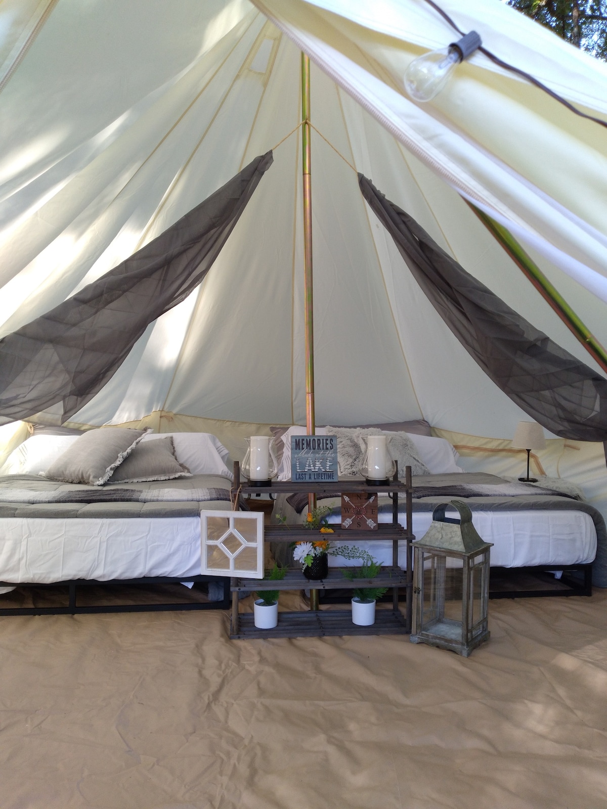 Char's Mobile Glamping Tents