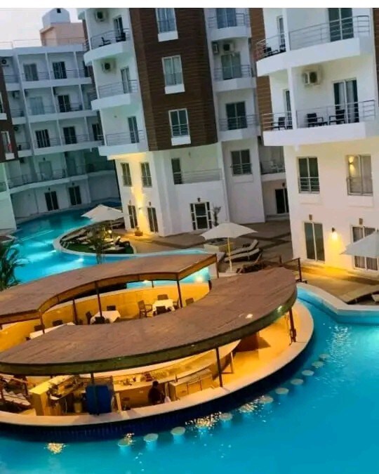 水棕榈度假村（ Aqua Palms Resort ）的漂亮单间公寓