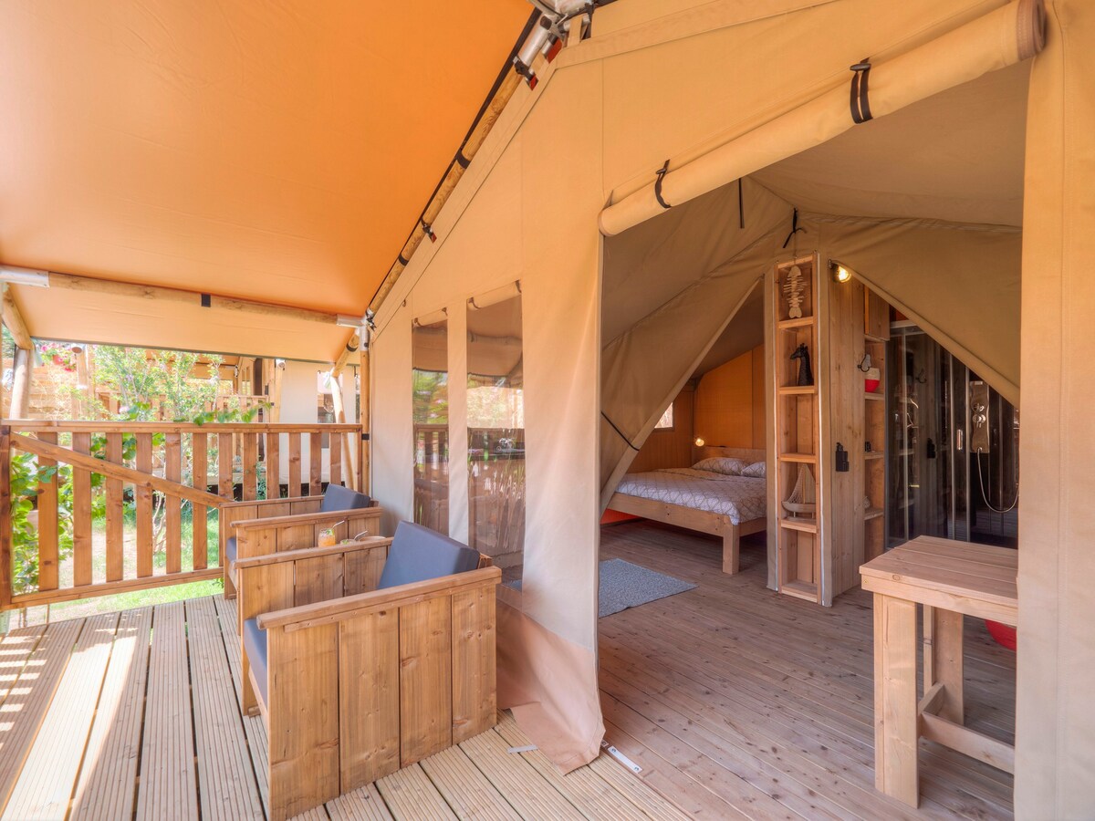Romantic Sea glamping tent for two
