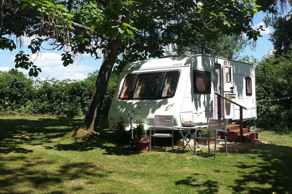 Caravan with Chateau Views