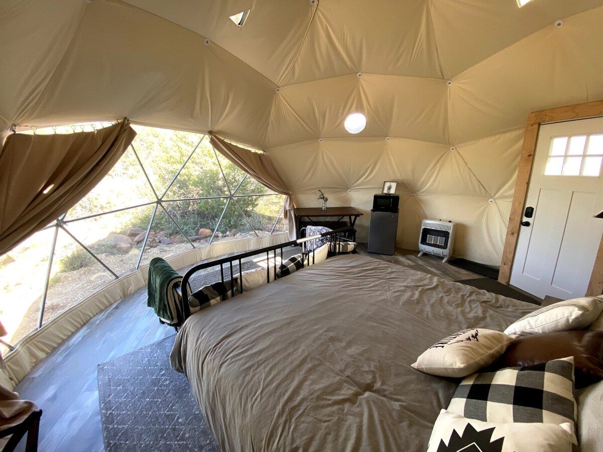 Canyonlands Dome Resort, Blue Mountain Dome 1
