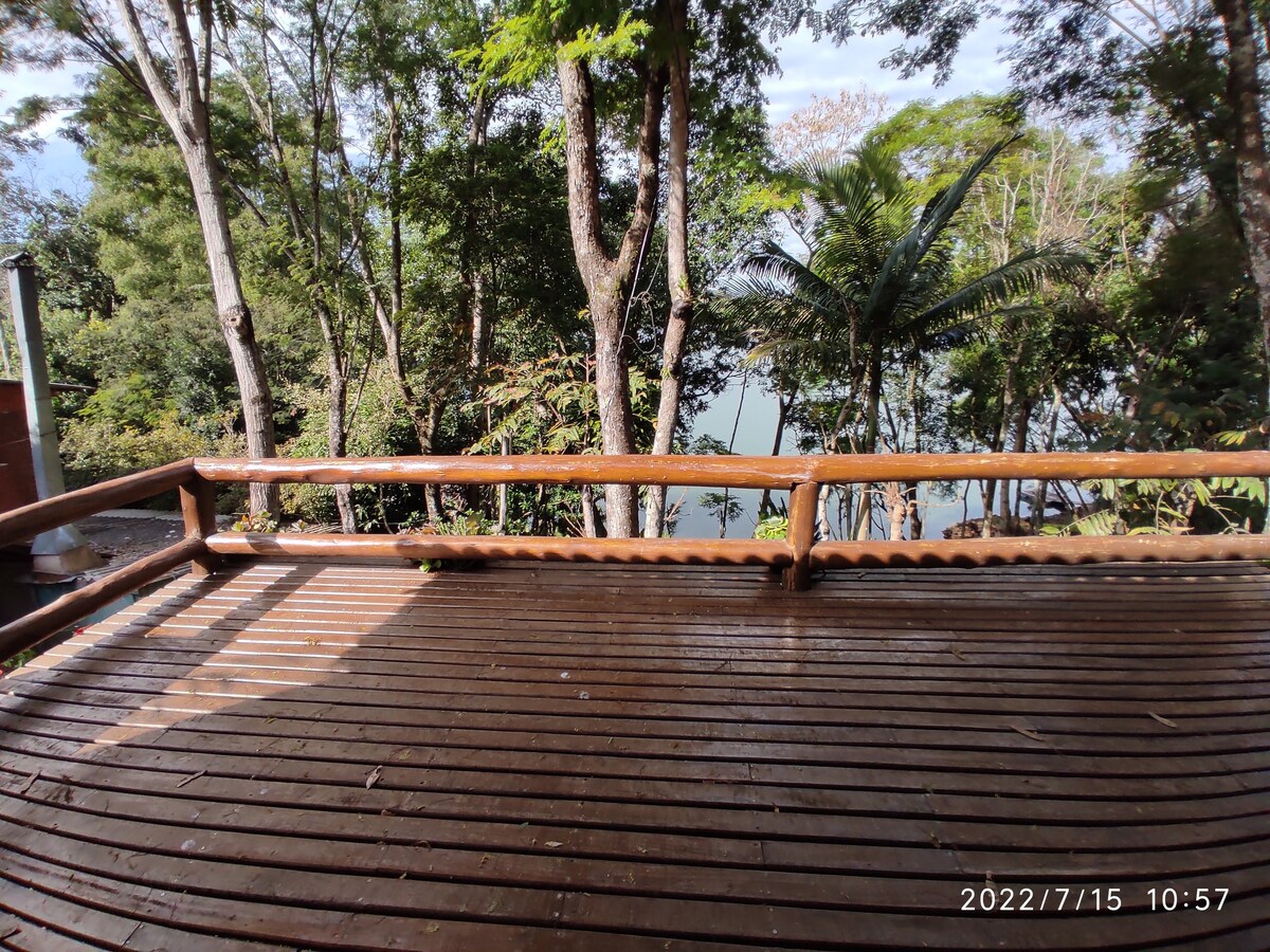 Casa no alagado de Nova Prata do Iguaçu