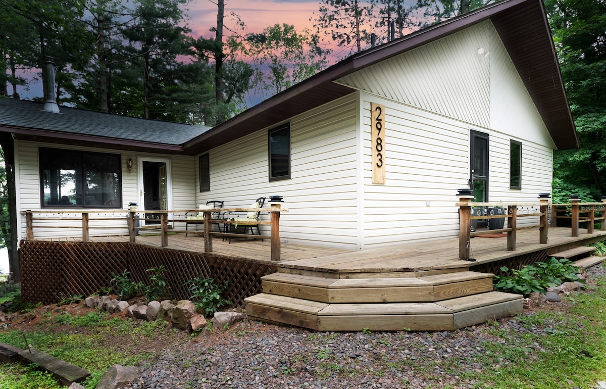 3 BR, 2 Bath Lake Retreat for Family & Friends