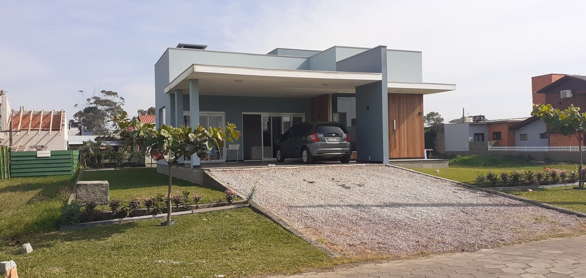 Casa na Vila Suíça (Lagoa dos Esteves)