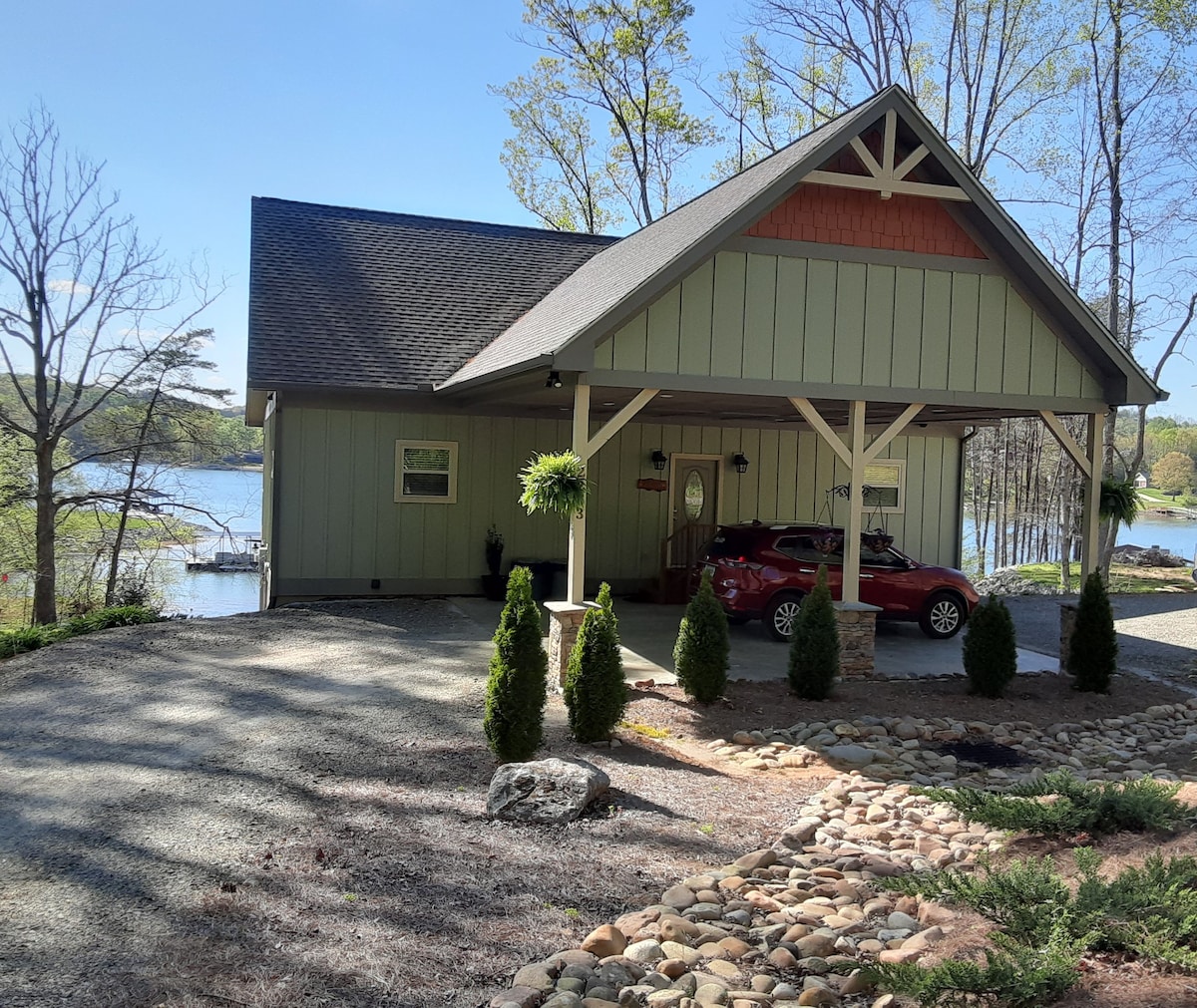 LAKEFRONT 4/3.5, Private Dock, Pool Table, Firepit