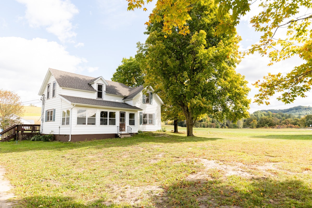 Cozy stay at base of Wildcat Mt- Driftless Hygge!