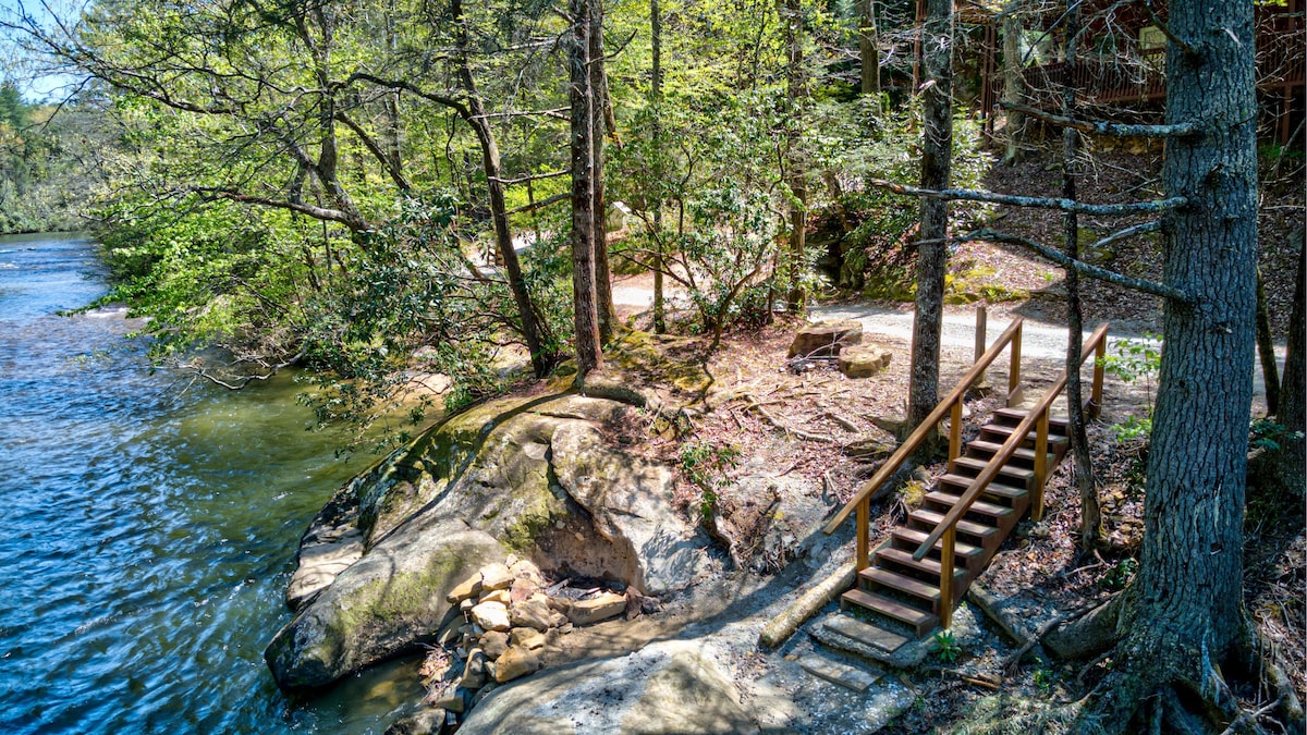 Blue Ridge Toccoa Pearl: Fish, Tube, & Swim!