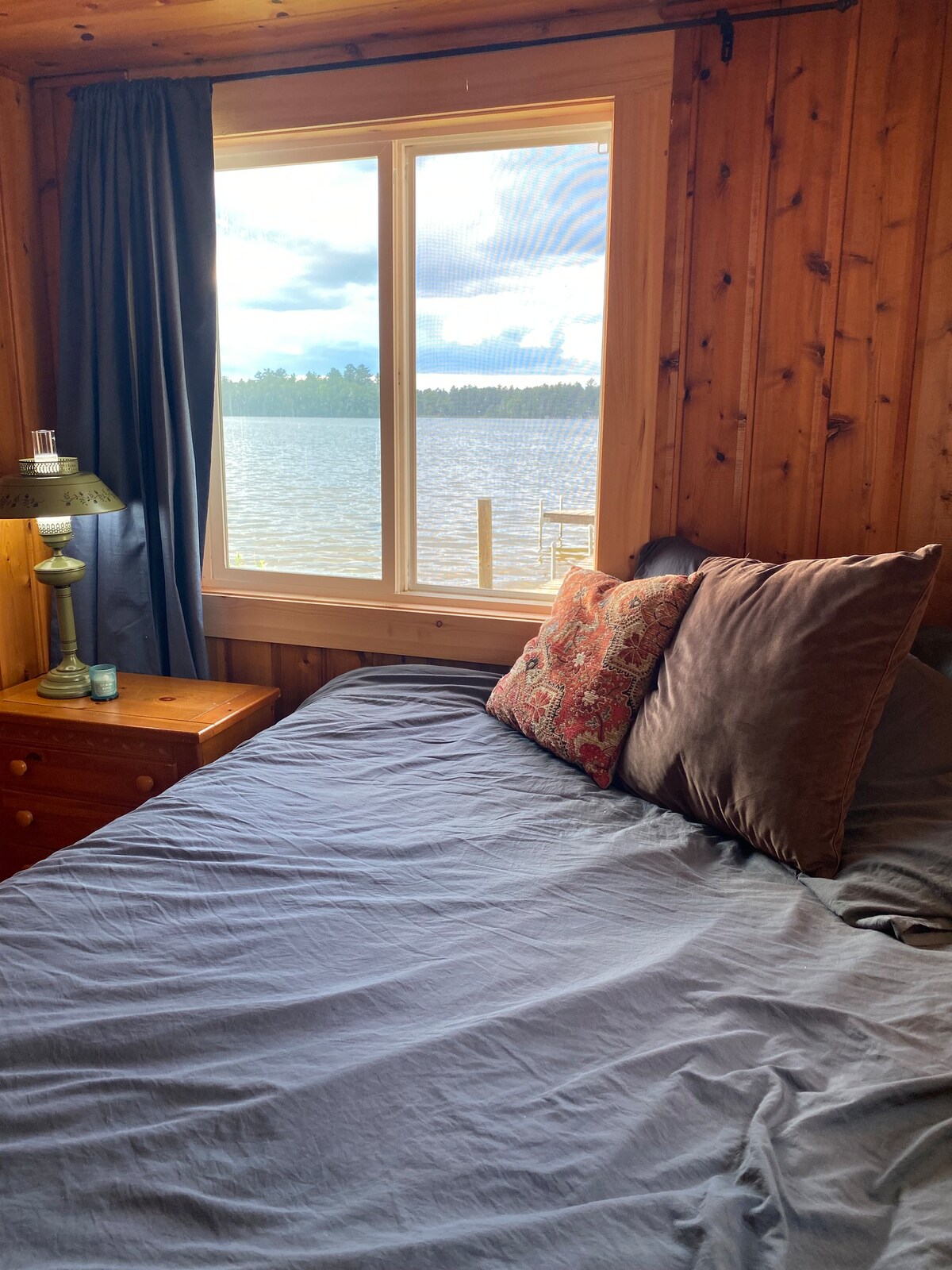 湖畔2卧室小木屋，可欣赏日落