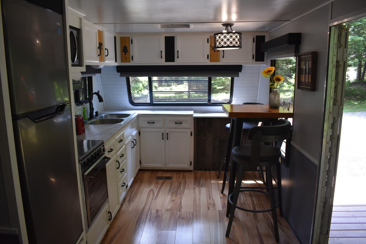 1 Bedroom Camper located at The Kenmore Cottages