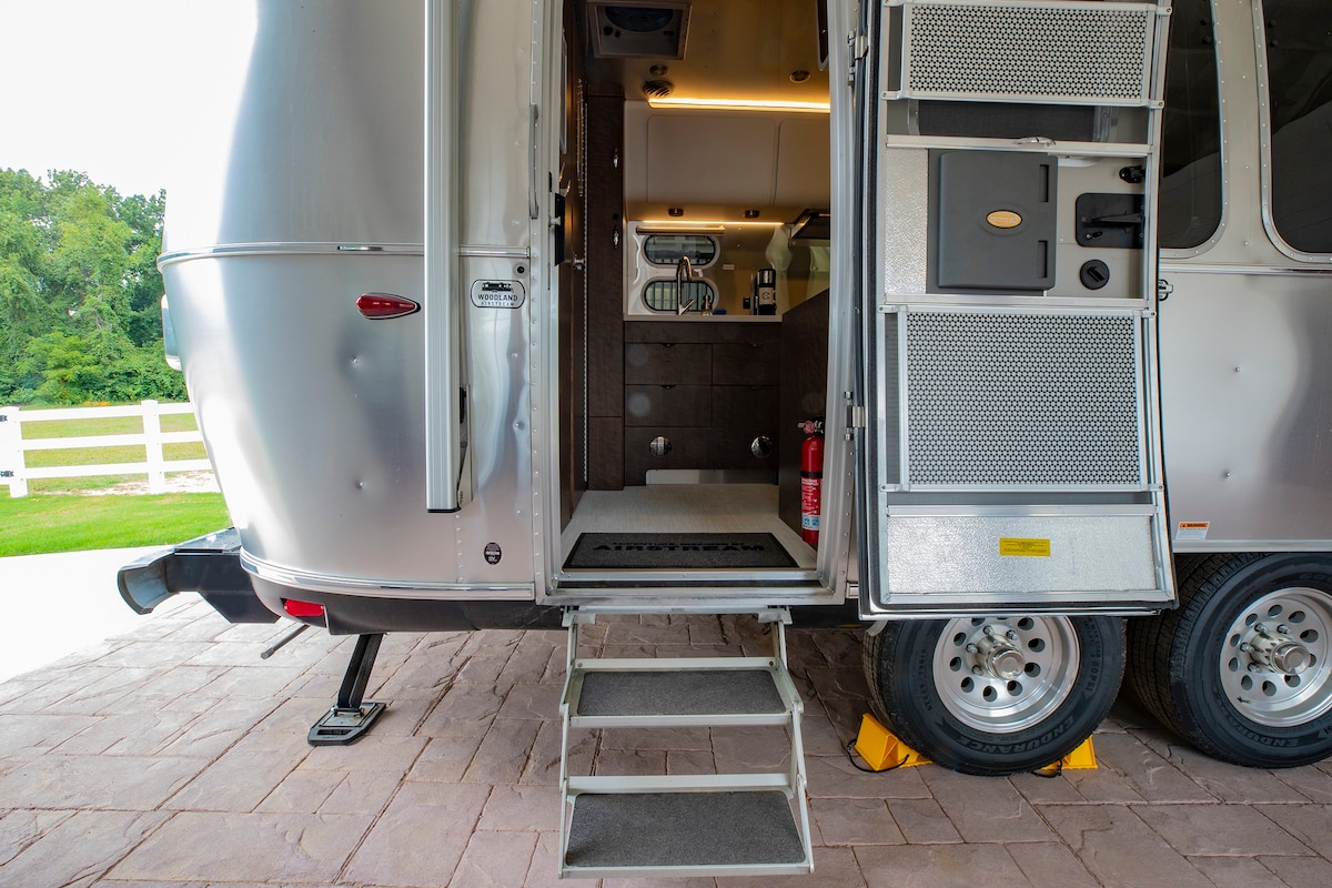 Luxury Airstream Stabled at Clearly Hidden Acres