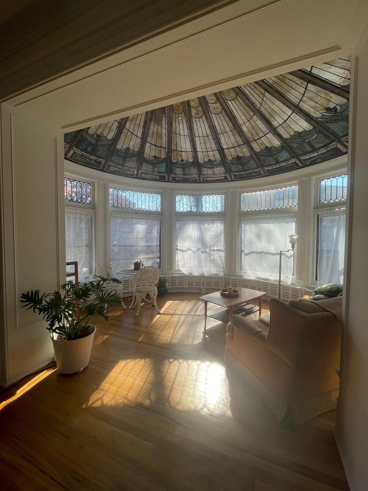 日光浴室1890彩色玻璃