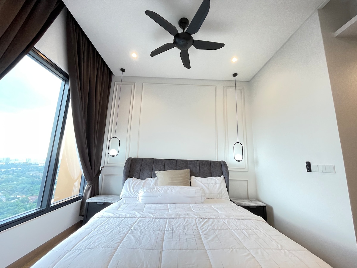 Modern Bedroom BukitBintang Lalaport 1+1BR ALUX43A