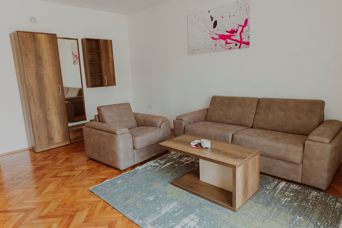 LOMBARD Apartment, Pristina