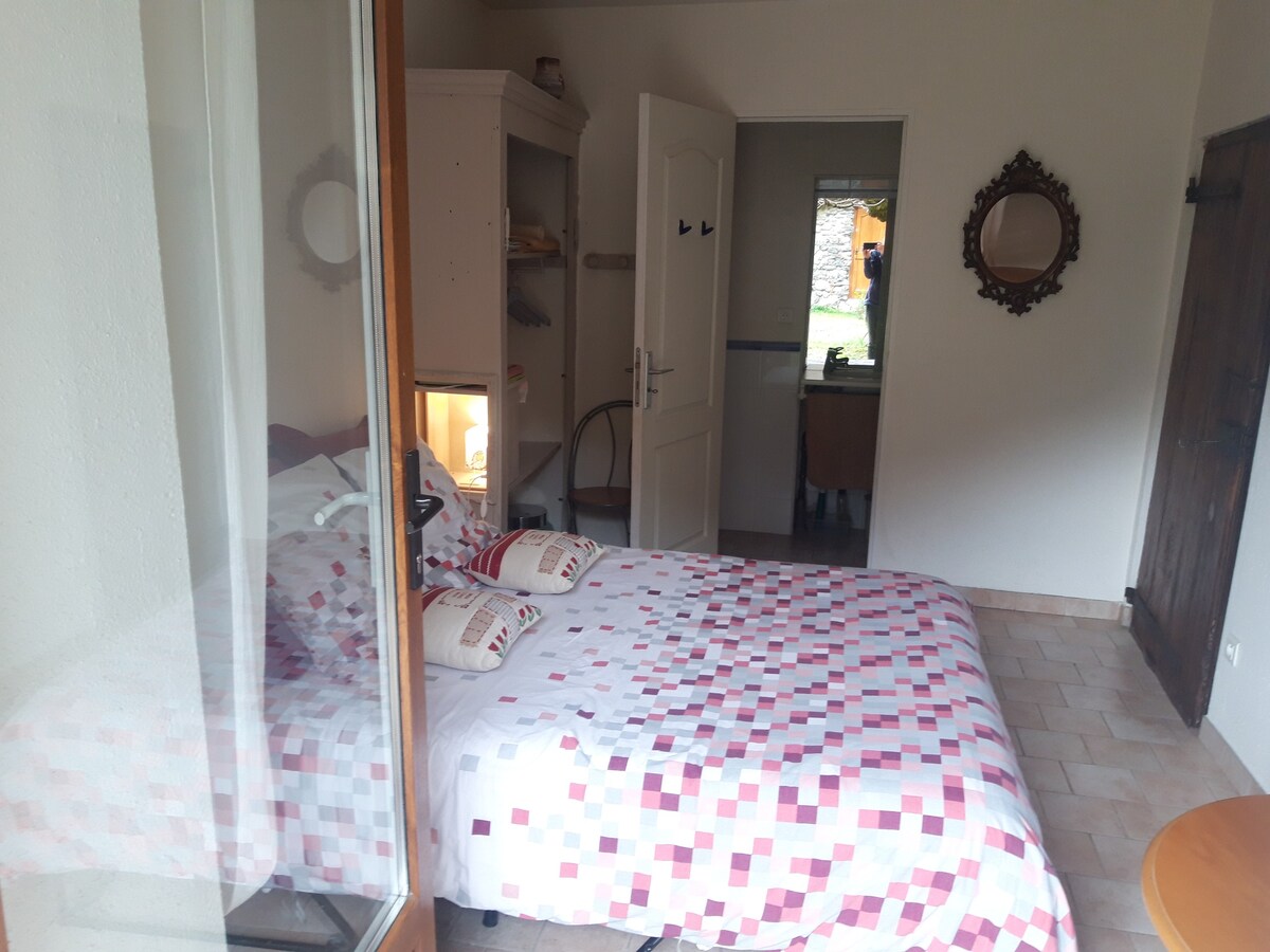 Chambre 10m2 rez de jardin