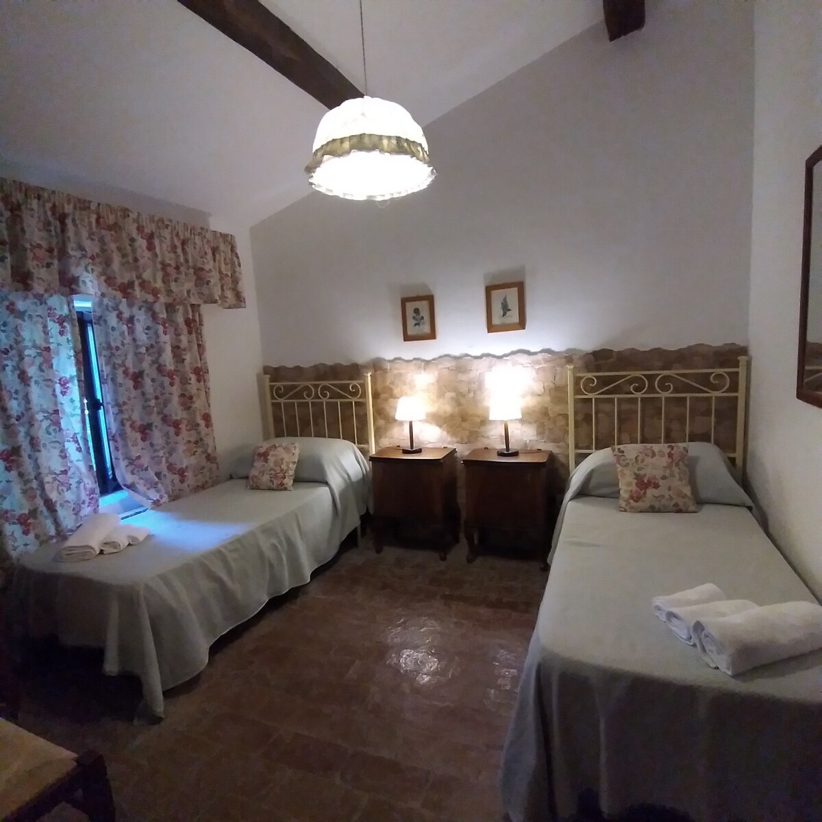 Bolsena Lake - Twin Room with Private Bathroom