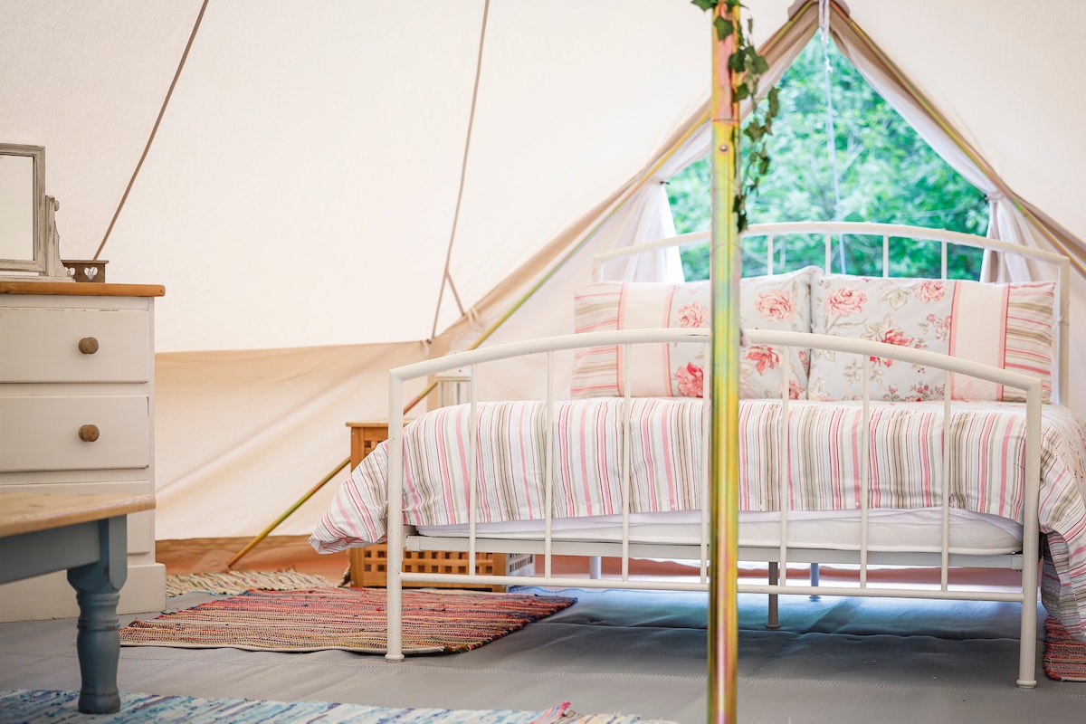 Large Bell Tent Sleeps 5