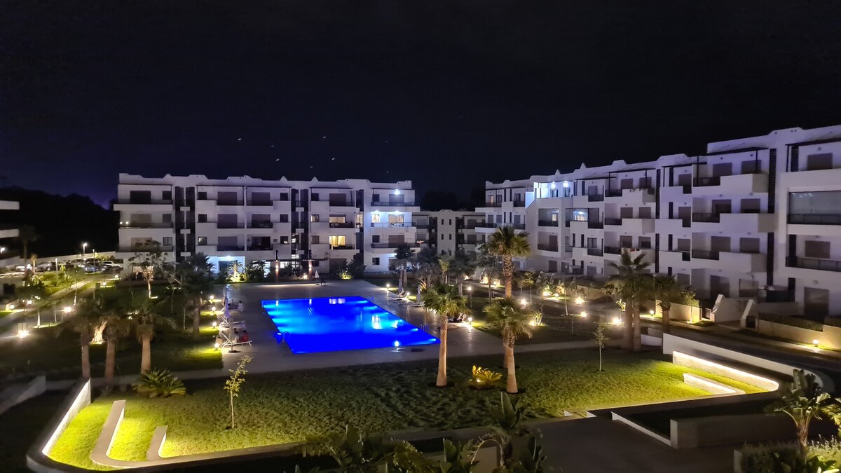 Superbe appartement avec piscine