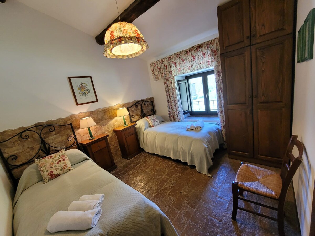 Bolsena Lake - Twin room with swimming pool