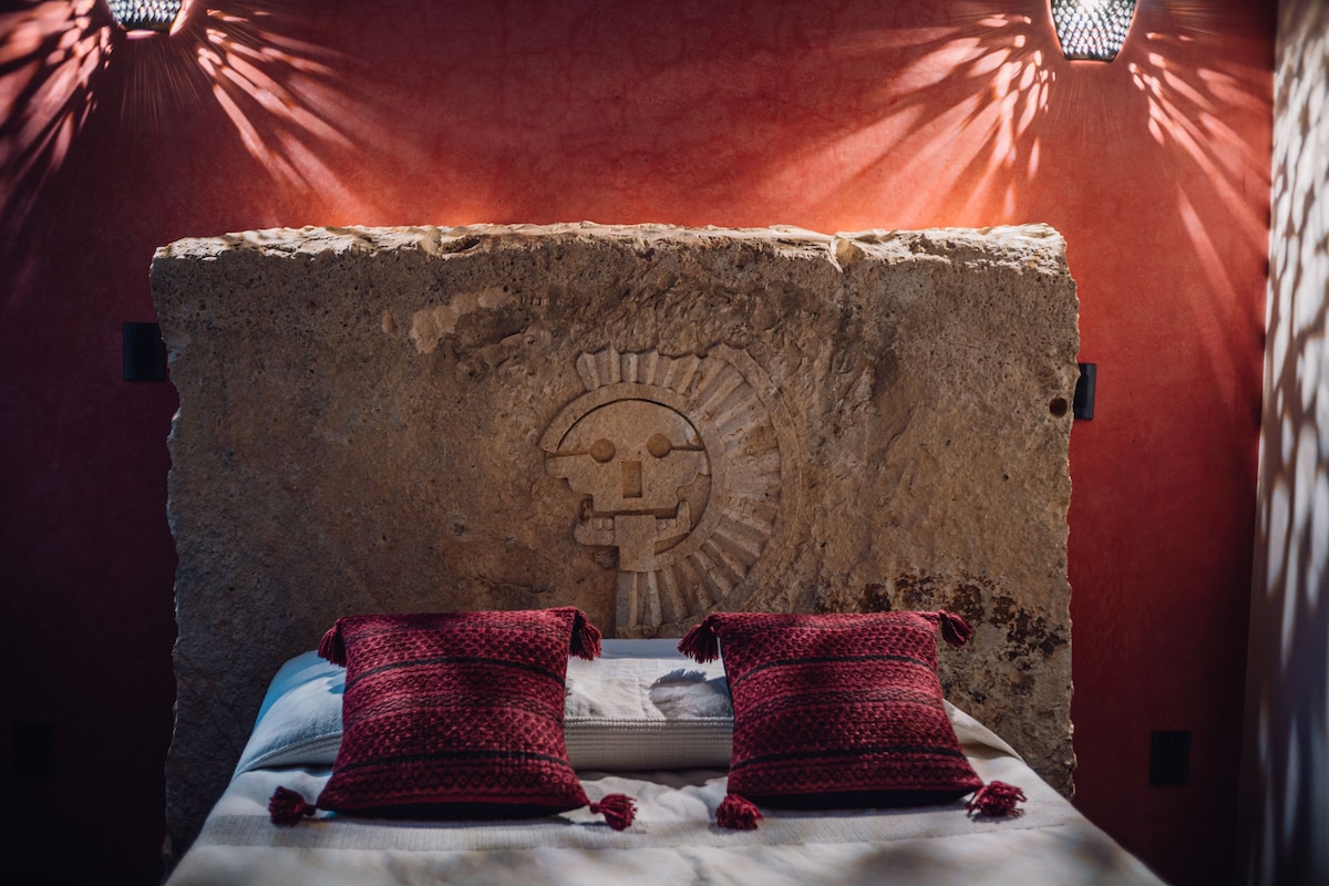 Habitación biocultural,  homenaje a Mitla