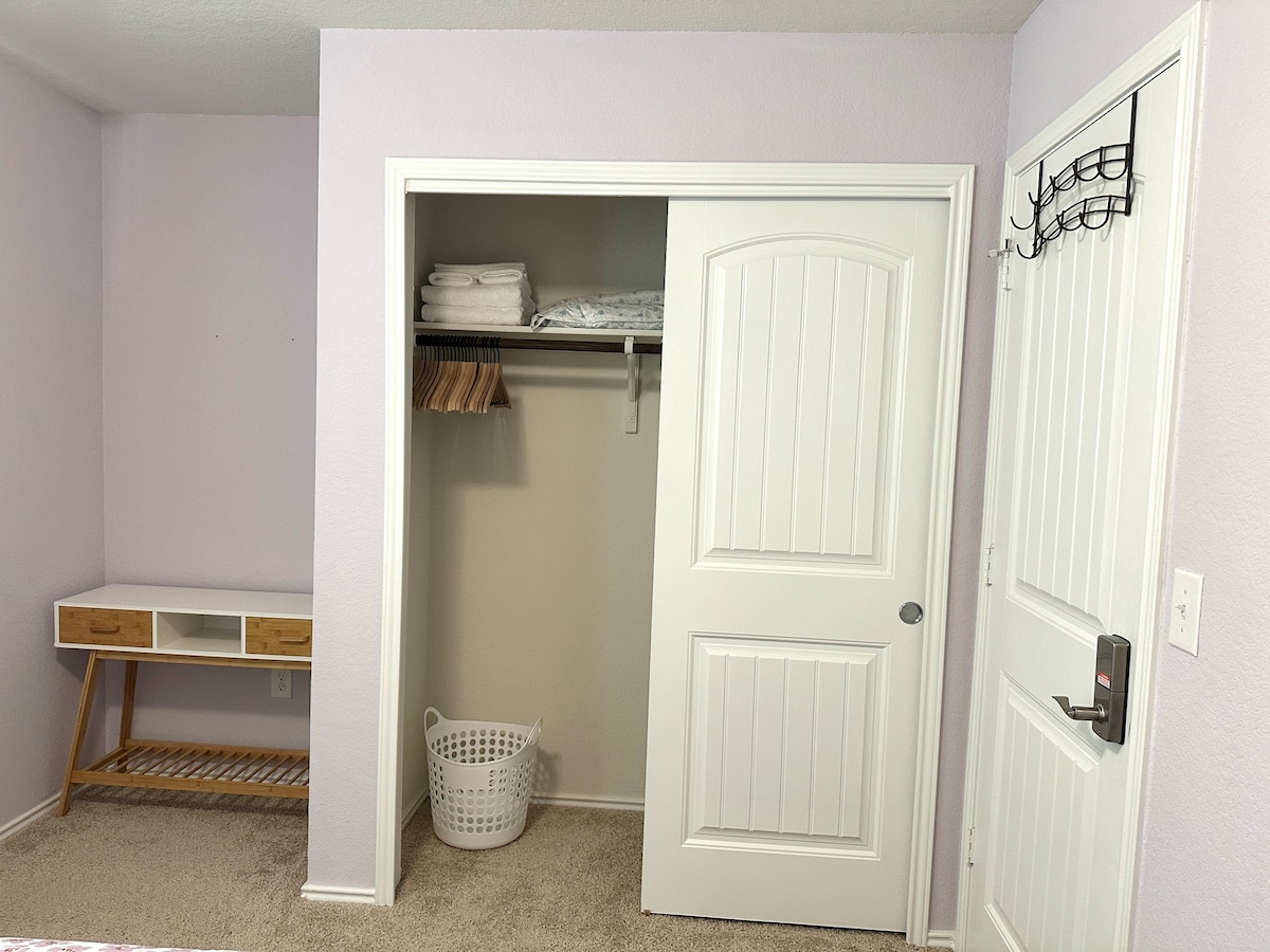 淡紫色的房间
