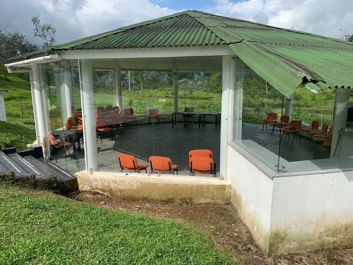 Finca campestre con piscina