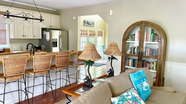 Charming Vacation Home, Easy walk to Beach & Shops