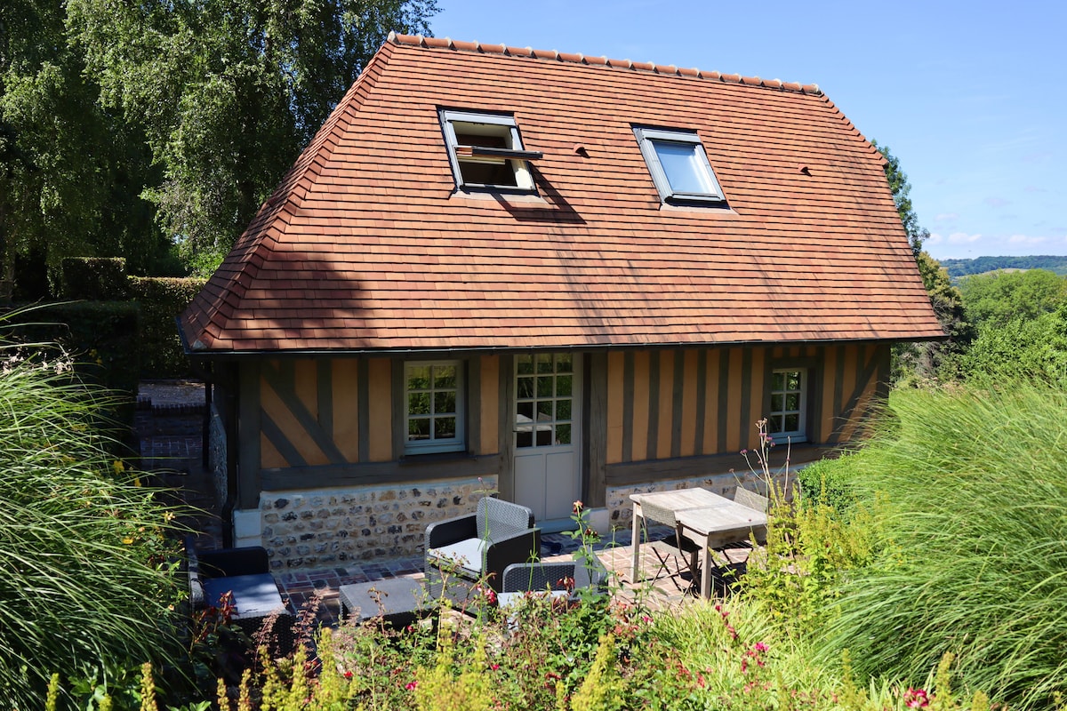 Charming typical Normandy house in the countryside