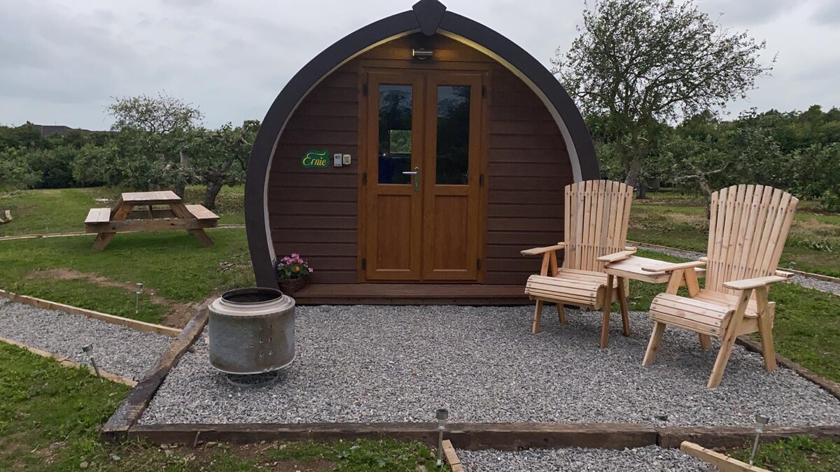 Bramley Haven - Ernie (6 berth) Glamping POD