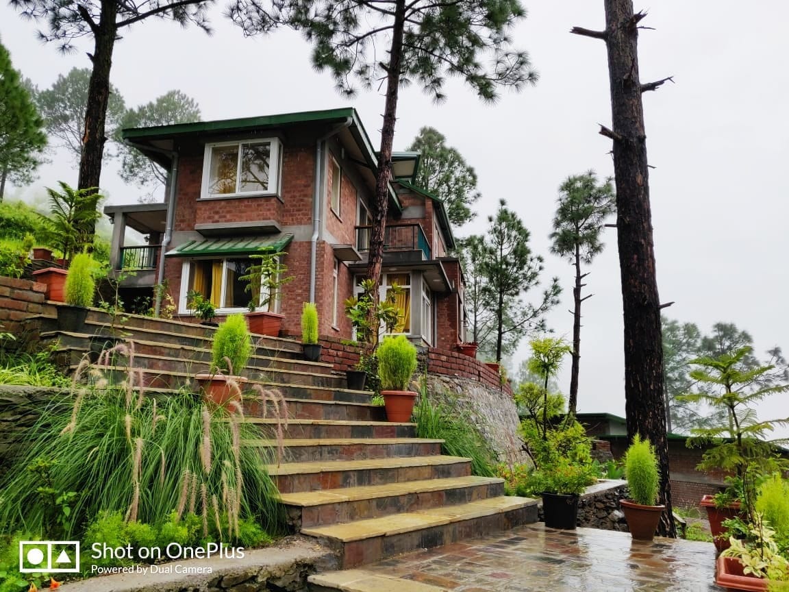 5 BR Boutique Resort in Tehri near Rishikesh (MAP)