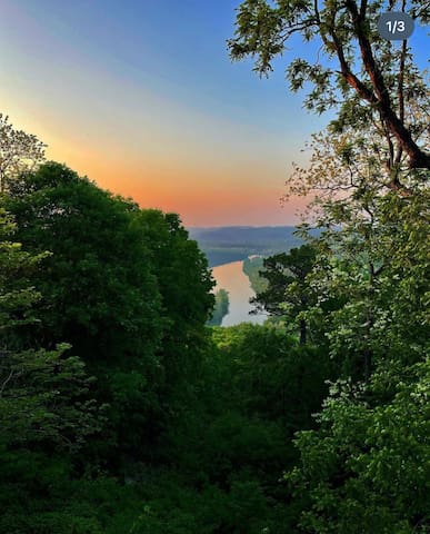 尤里卡斯普林斯(Eureka Springs)的民宿